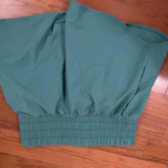 Nike shorts - Picture 2 of 2